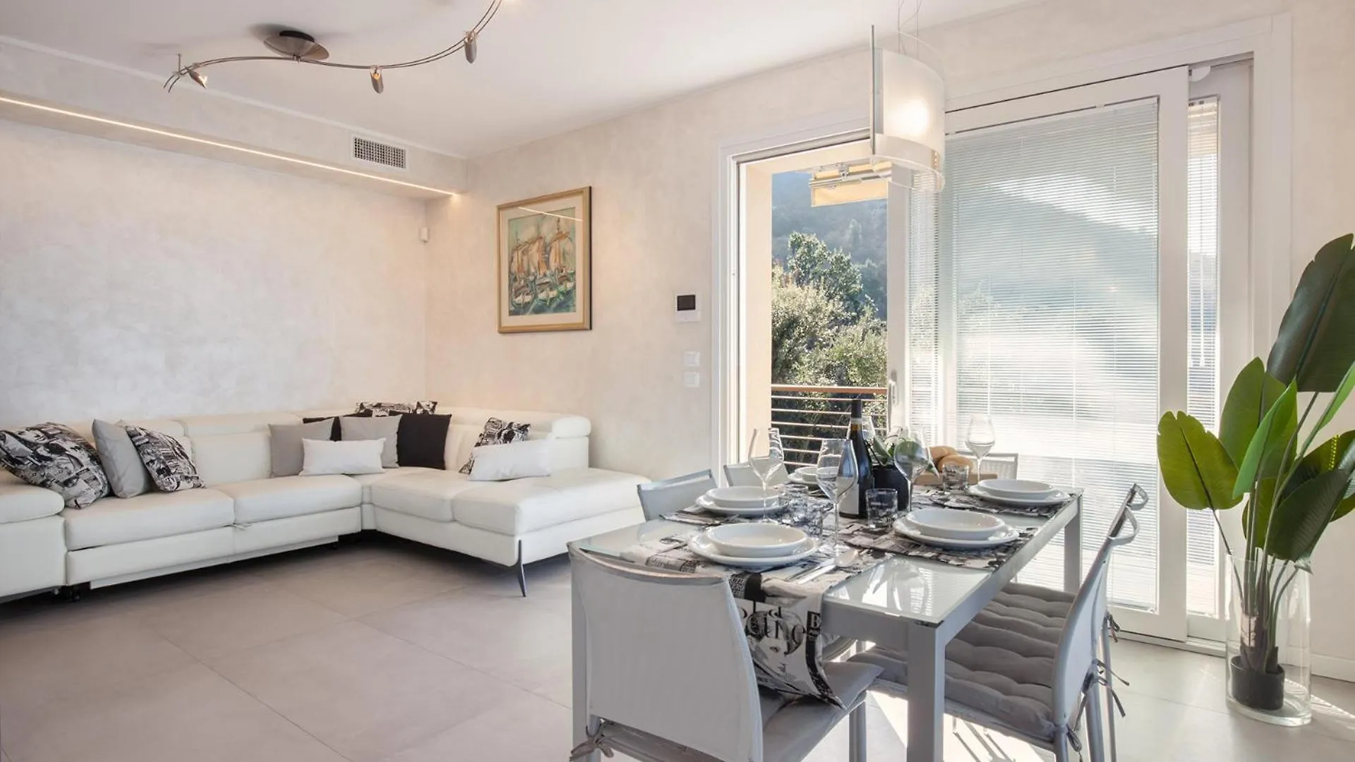 Terrace Of Wally - Apartment With Pool Torri Del Benaco