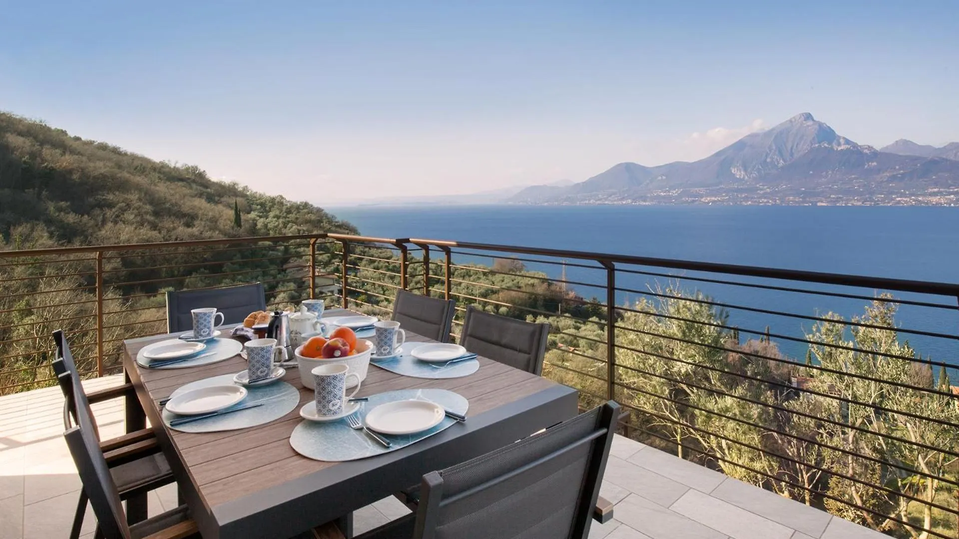 Terrace Of Wally - Apartment With Pool Torri Del Benaco 0*,