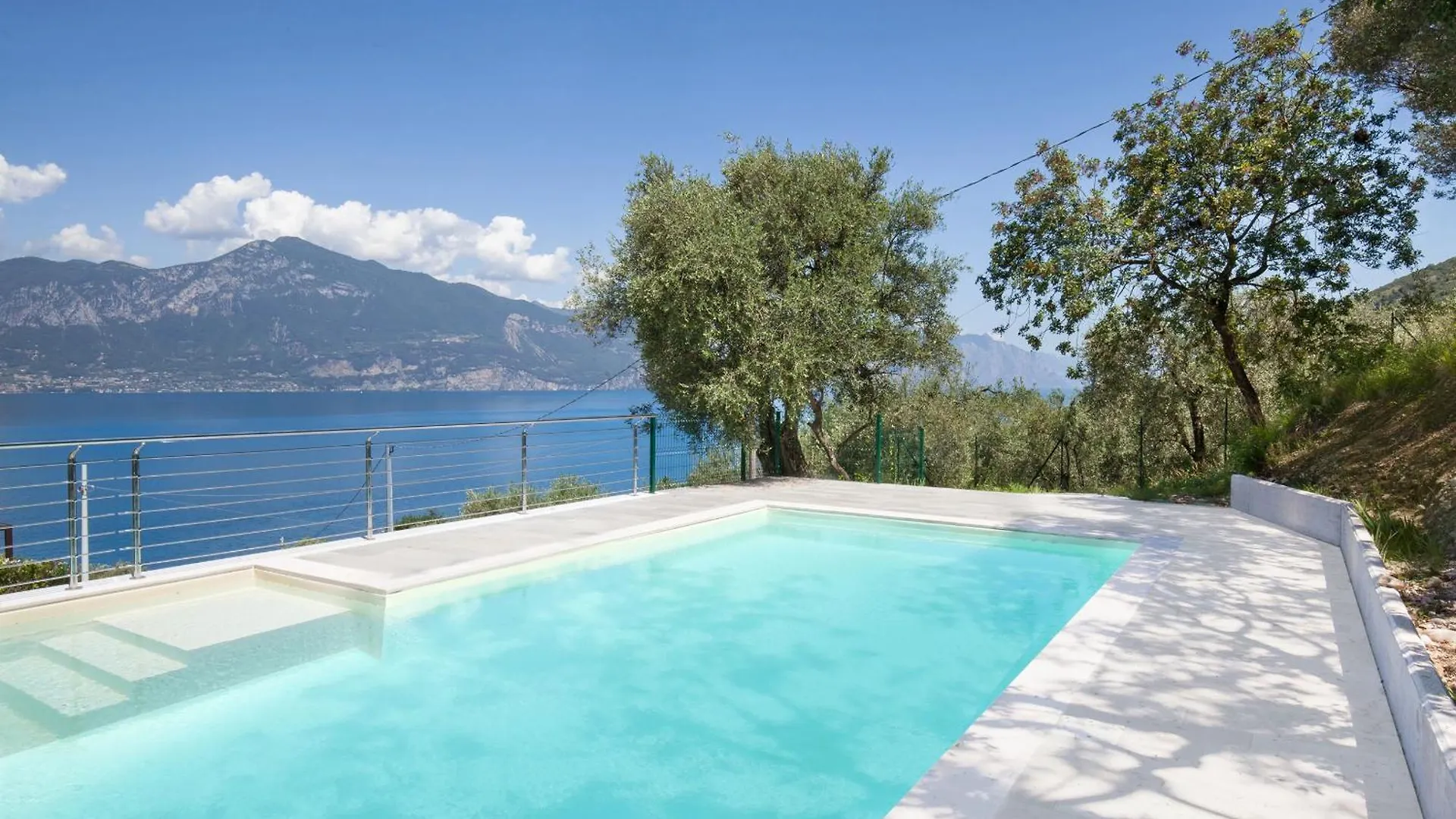 Terrace Of Wally - Apartment With Pool Torri Del Benaco